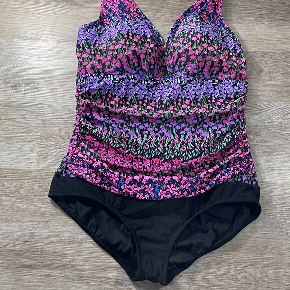 Swimsuit Plus Size 18 - Picture 11 of 11